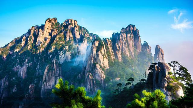 江西三清山和龙虎山,如果二选一,哪个更值得一游?