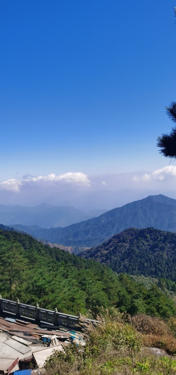 九华山华峰 天江挂绿水，秀出九芙蓉